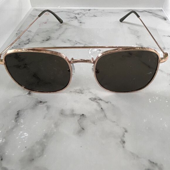 Unisex Gold Wire Frame Black Lenses Throwing Shade Aviator Sunglasses - Picture 1 of 9
